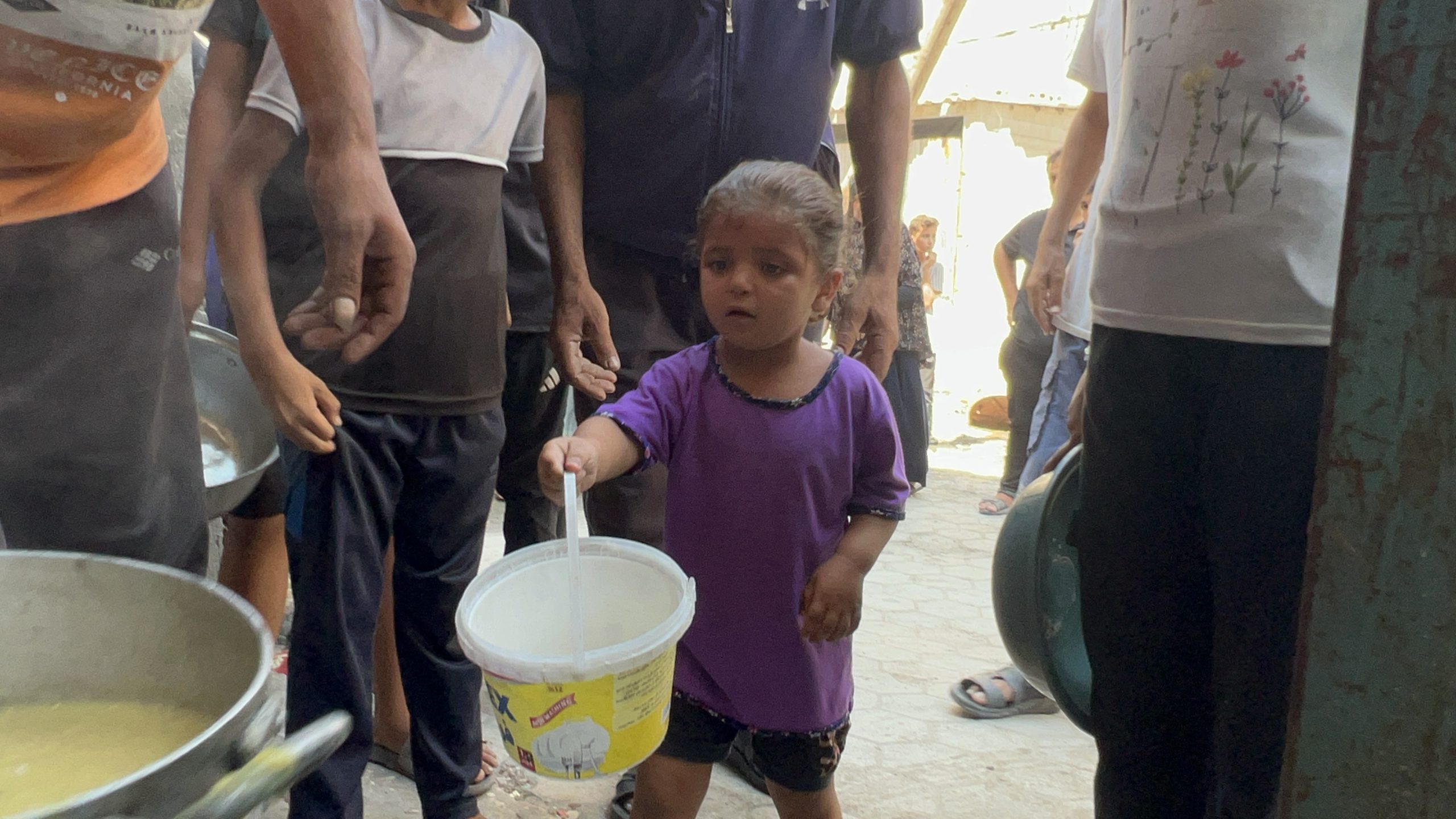 AMAL Salurkan Bantuan Hot Meals ke Gaza Tengah