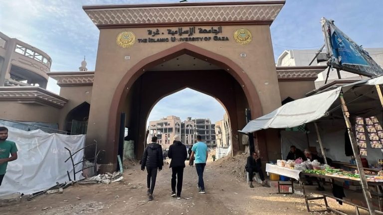 Universitas Islam Gaza Kembali Gelar Kelas Tatap Muka Setelah Dua Tahun Genosida